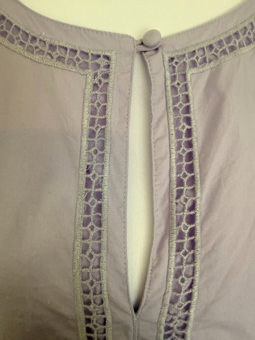 Vineyard Vines Lavender Lace Trim Dress Size Small Boho Embroidered Long Sleeve - Picture 4 of 5